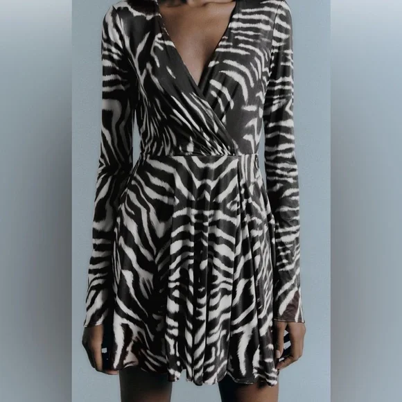 🔴🆕 Zara Zebra Print Dress - Picture 7 of 8